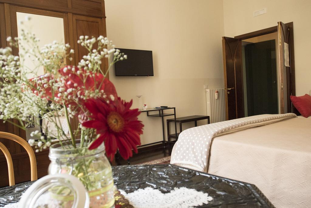 B&B Domus Garibaldi Salerno Exterior foto